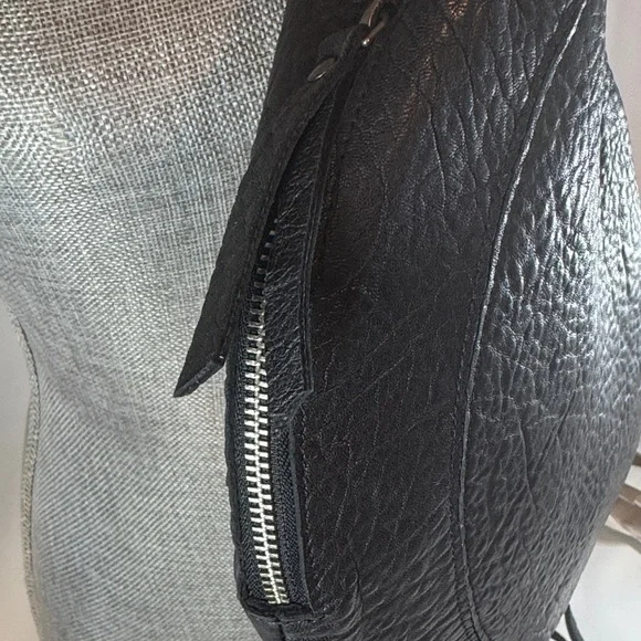 Latico Callie Leather Embossed Black Crossbody Sling Bag/Extra Patterned Strap - Picture 12 of 16